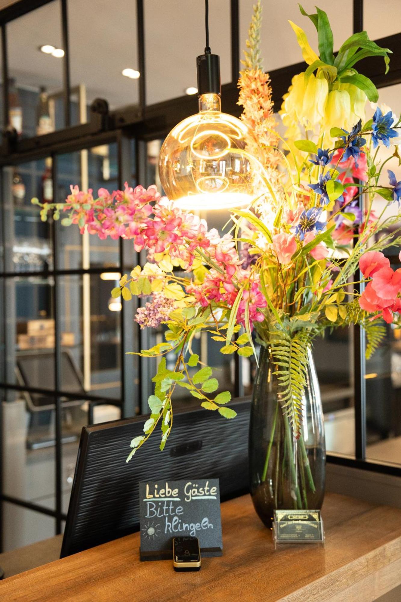 Hotel Zur Post New Style ガルレル エクステリア 写真