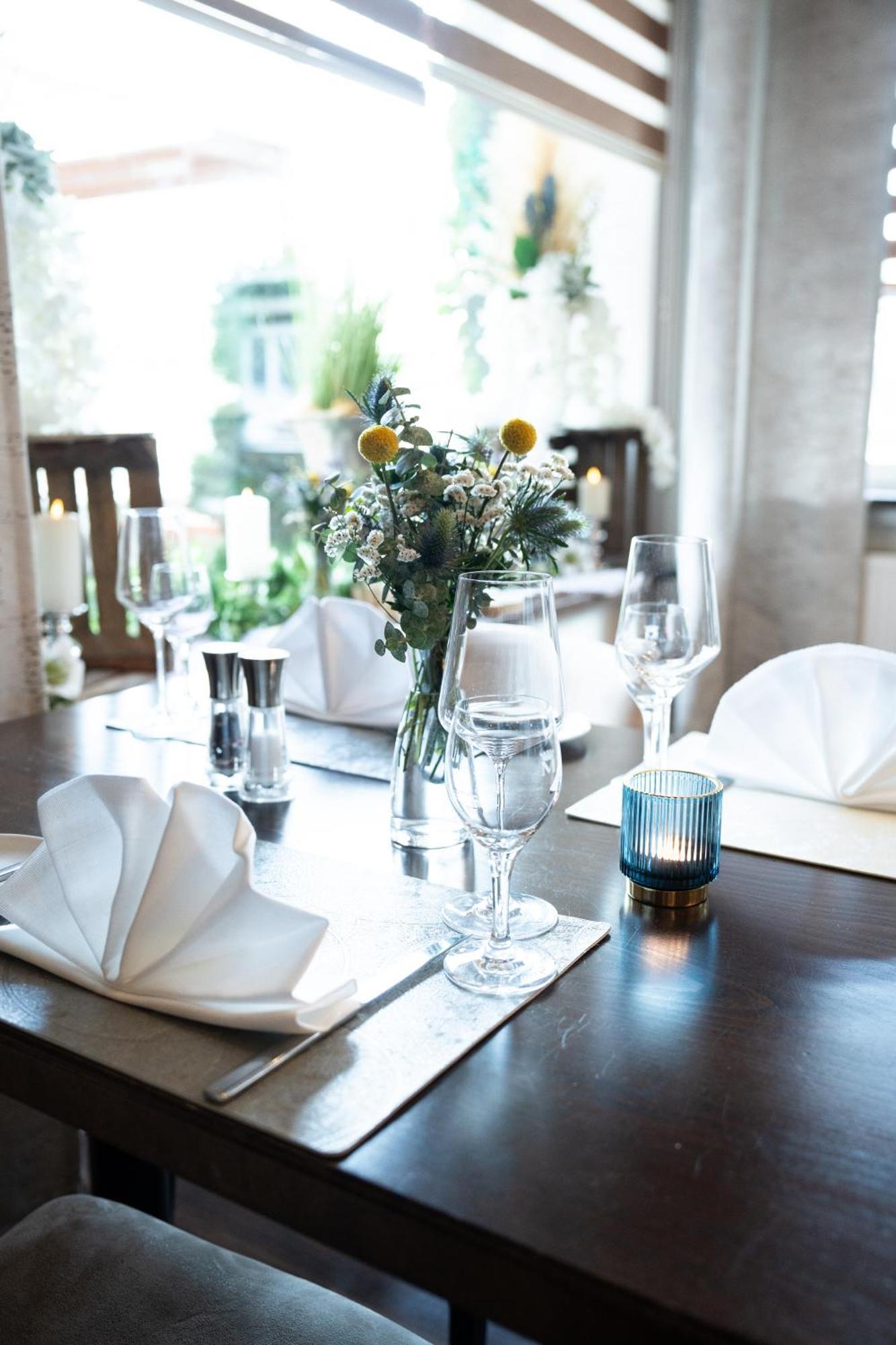 Hotel Zur Post New Style ガルレル エクステリア 写真