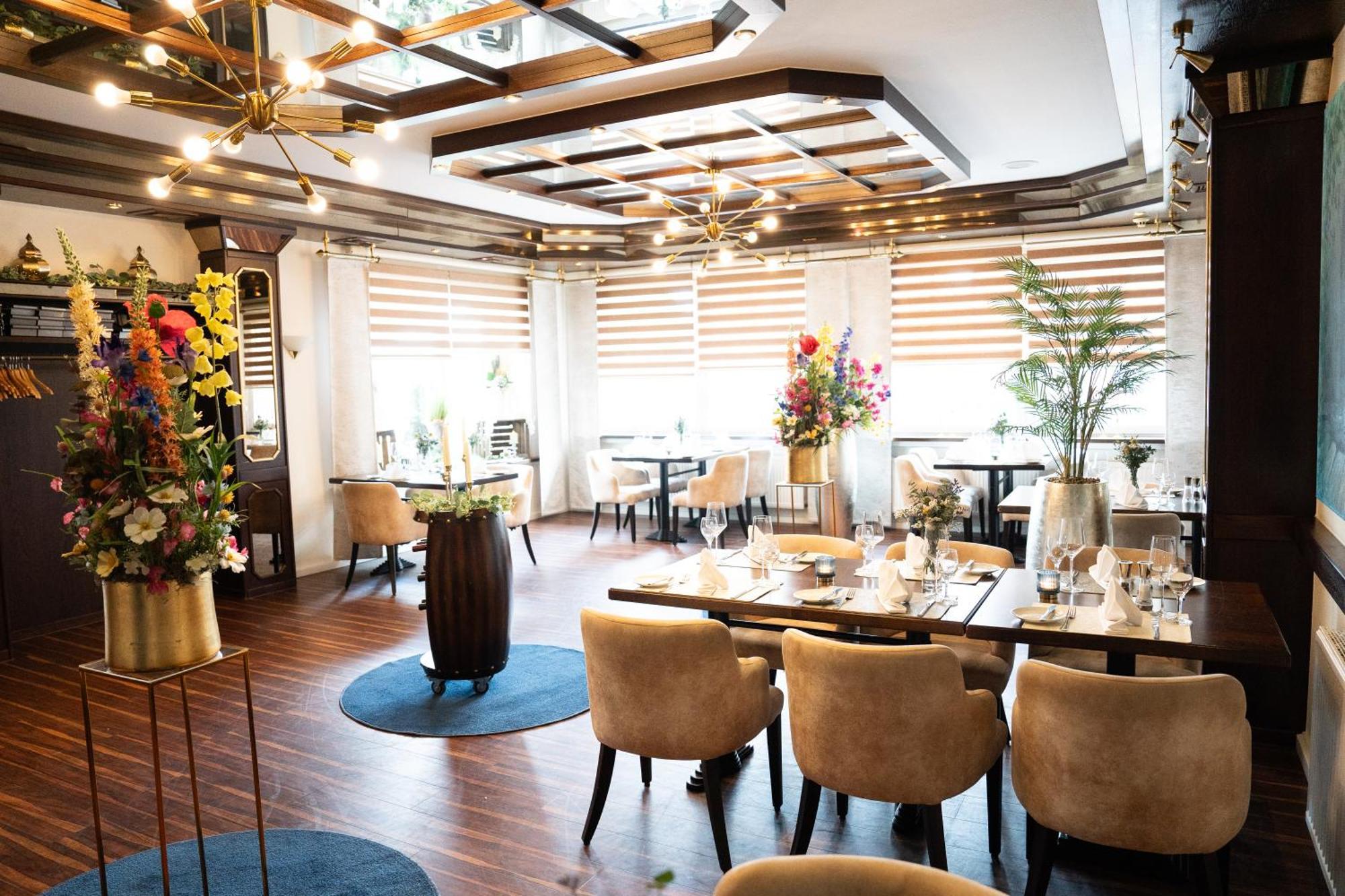 Hotel Zur Post New Style ガルレル エクステリア 写真