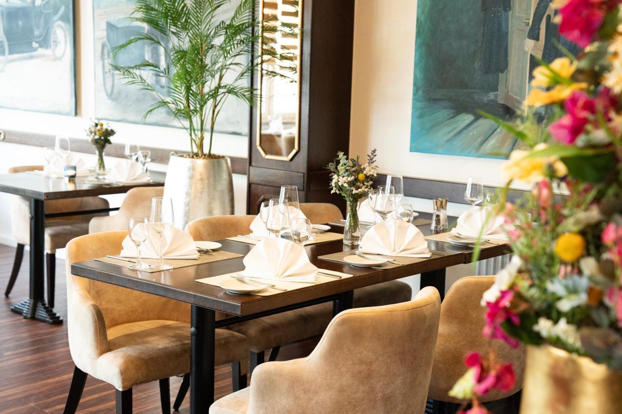 Hotel Zur Post New Style ガルレル エクステリア 写真
